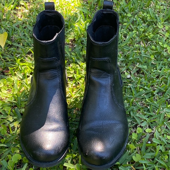 H&M Black Chelsea Boots - Picture 3 of 7